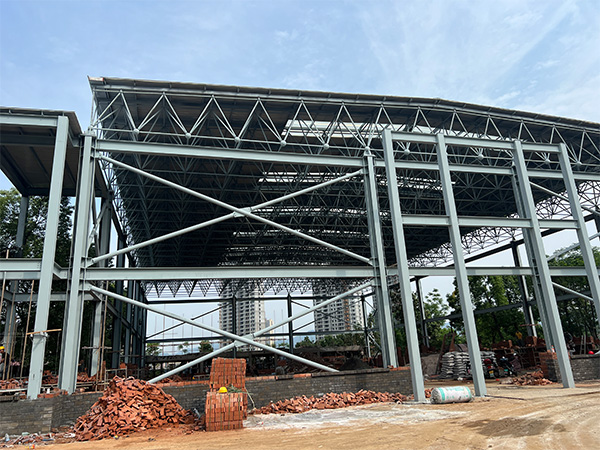 鋼結(jié)構(gòu)廠房搭建